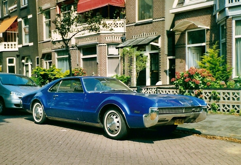 Illustration for article titled Me fyevrit car from each manufacturer